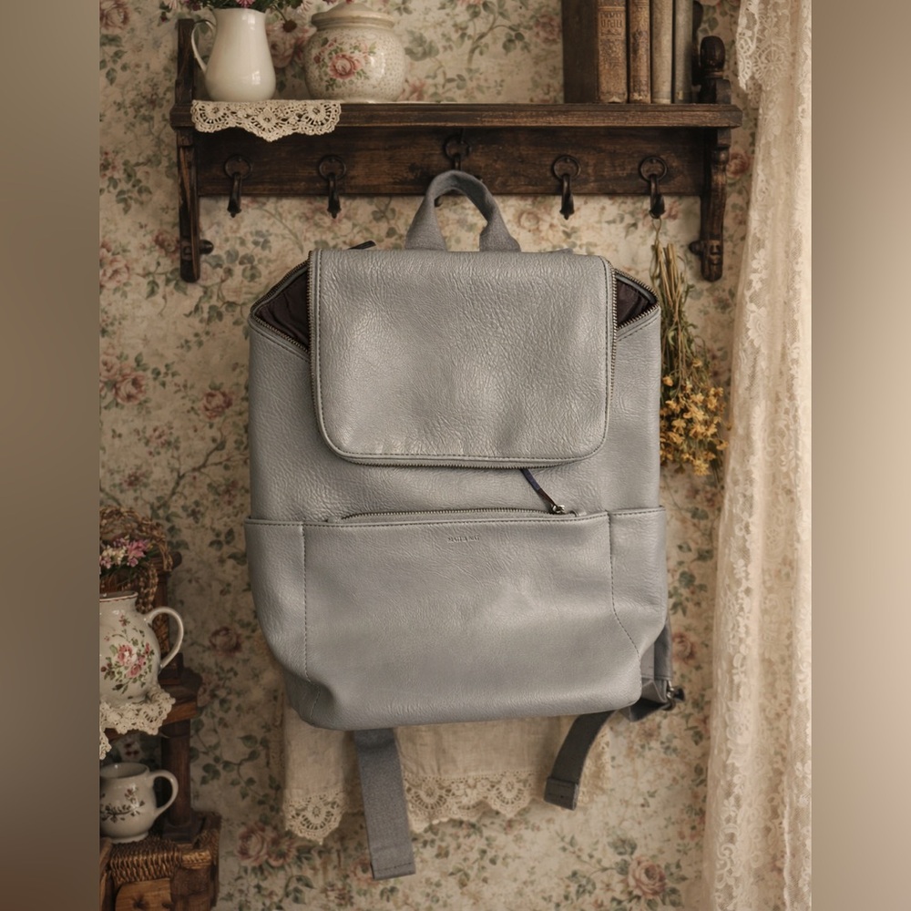 Matt & Nat Grey/Blue Leather Zip Up Backpack